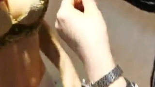 露脸小母狗饑渴，口完沙发上来一炮