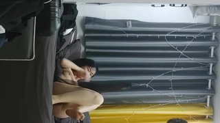 欧舒丹大屁股骚逼美女鲍鱼饥渴