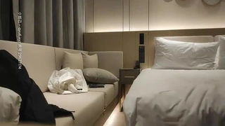 女人和男人在一起怼怼熟妇经理母狗带工作证“上班”:口爆内射，真实对白（9分50秒处验证）
